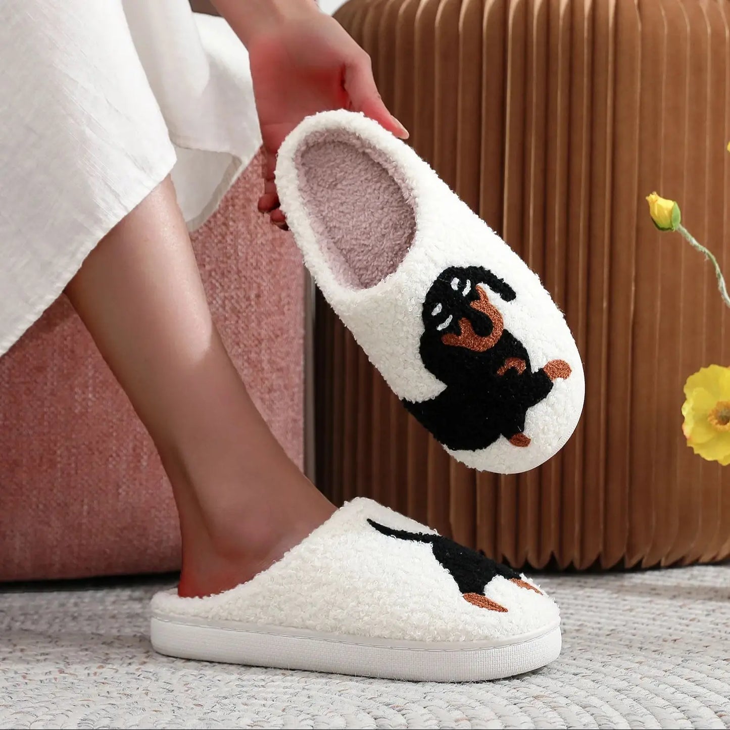 Doggies Merch® Dachshund Fluffy Slippers